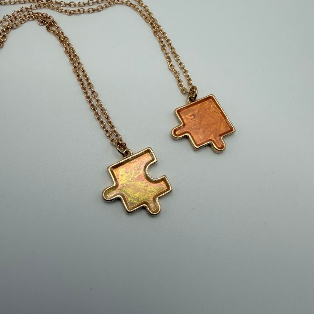3/$25 - Claire's Puzzle Piece Best Friend Necklaces Set - Picture 3 of 4